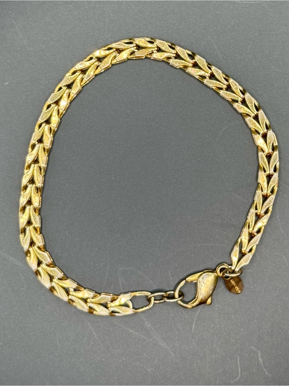 Monet Signed Gold Tone Wheat Chain Link Bracelet